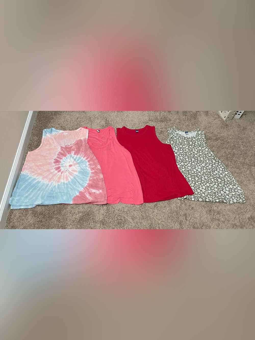 Women’s Old Navy Sleeveless Tie-Dye & Solid Tank Top - Bundle 4 x $10